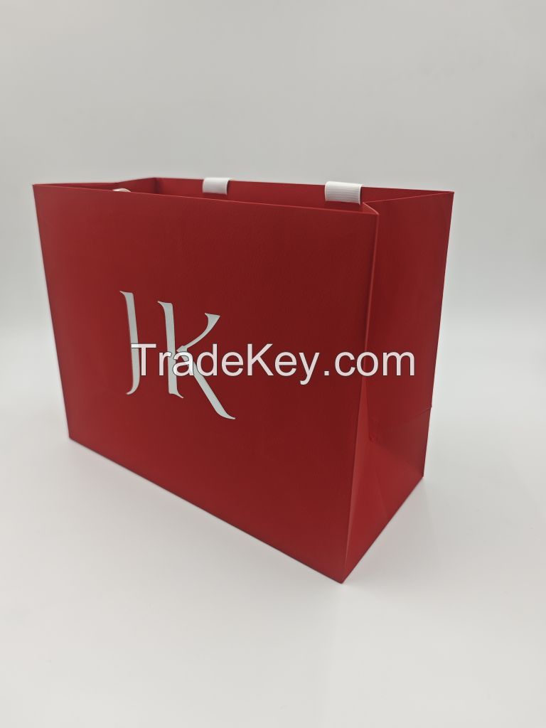Custom Logo Luxury Style Paper Bag Clothes Jewelry Shoes Tea Gifts Top Fashion Express Creative Embossed Digital Packaging