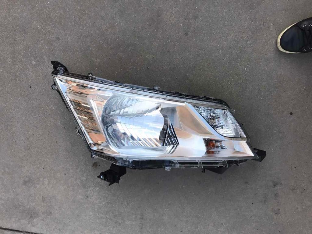 2019 toyota hiace body parts head lamp car head light