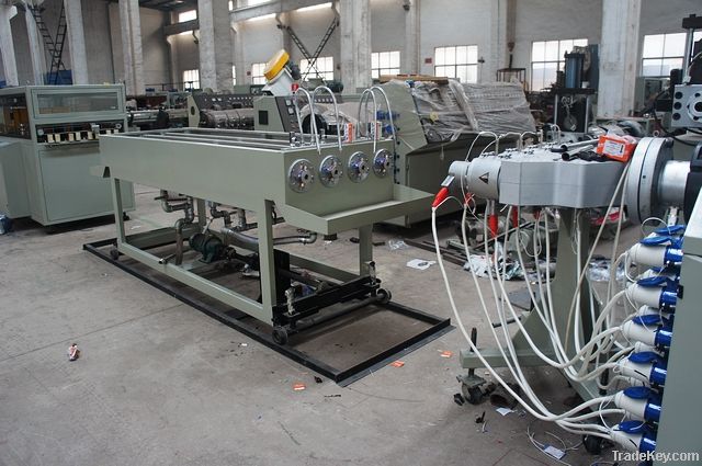 4 outlet PVC pipe making machine