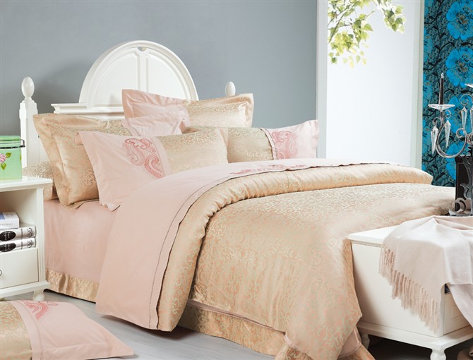 Cotton Jaquard/Embroidery  bedding set