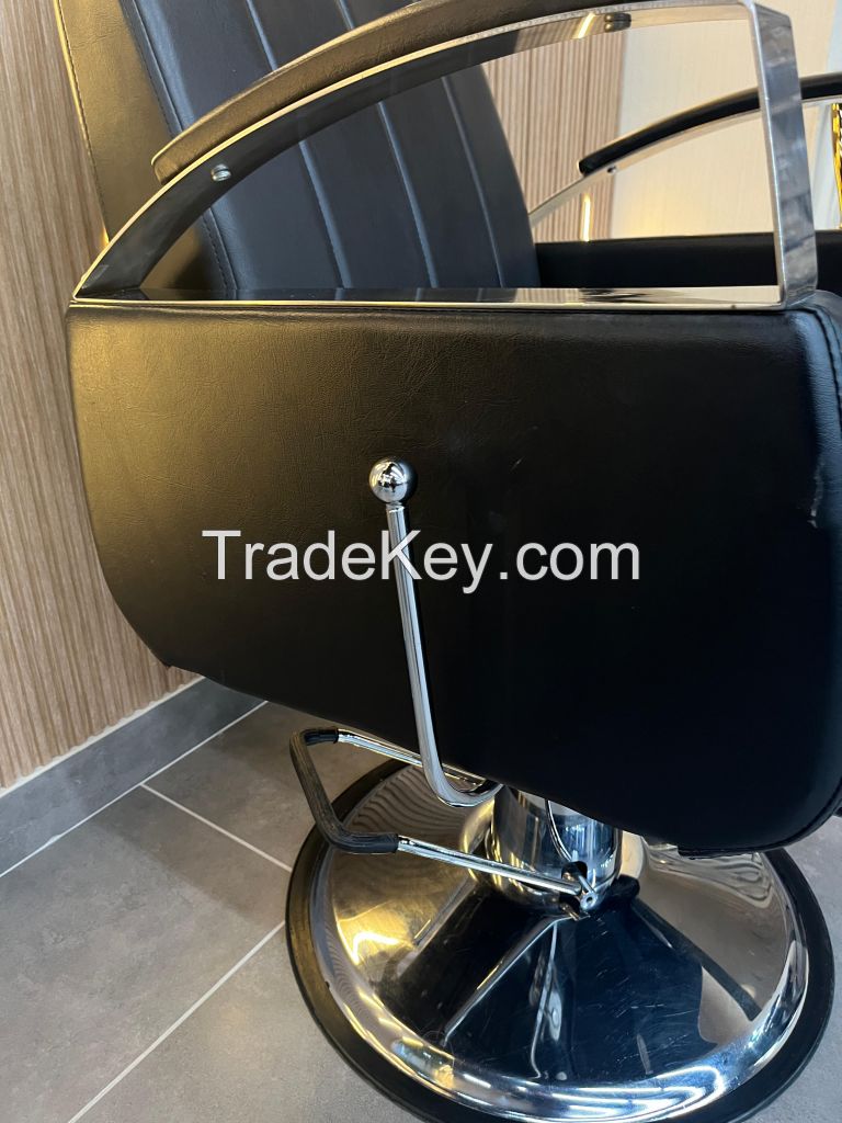 Brand New Black Salon/Spa Chair