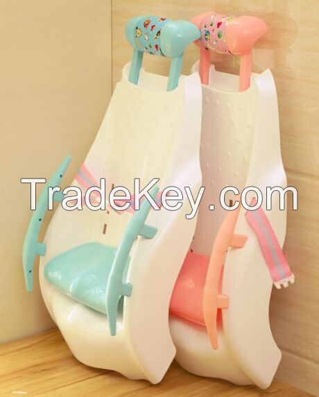 baby love- plastic musical baby bath/shampoo chair