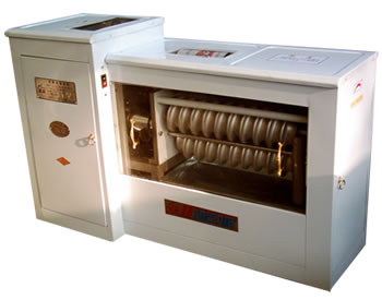 dough divider, pastry cutter, dividing machine