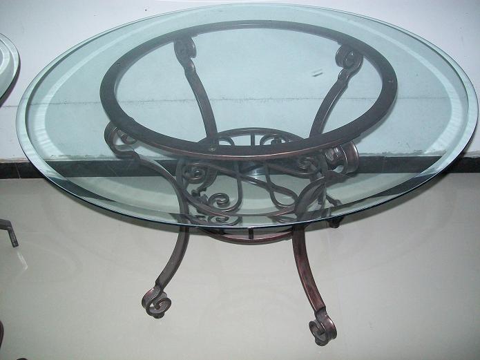 metal dining table