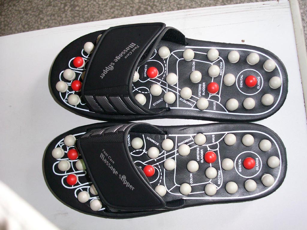 spring-acupuncture massage slipper