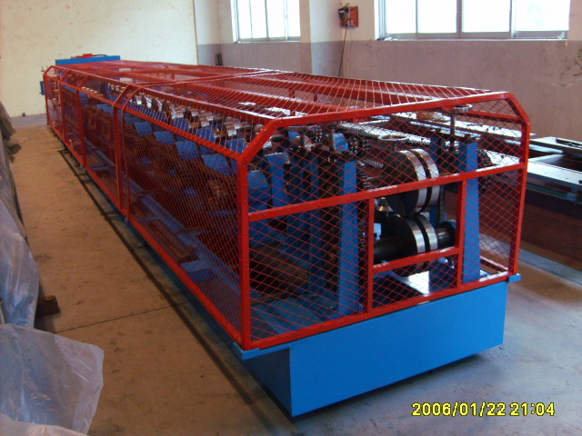 roll forming machine