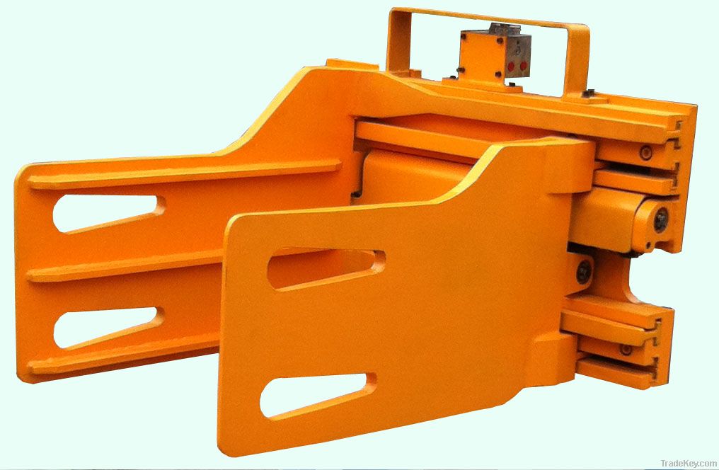 Forklift bale clamp