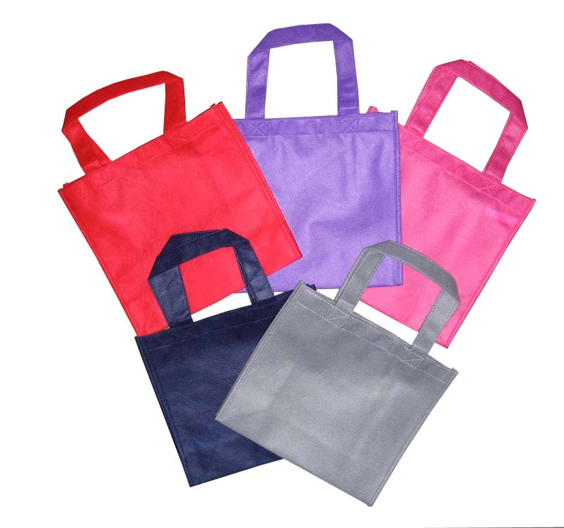 Nonwoven bag