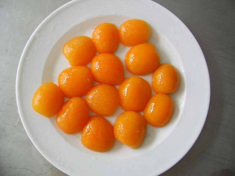 canned apricot