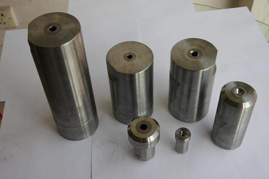 carbide screw component