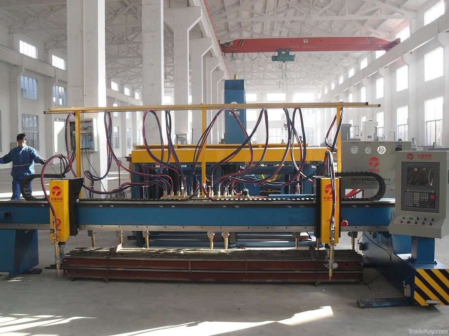 CNC Plasma/Flame/Gas Cutting Machine