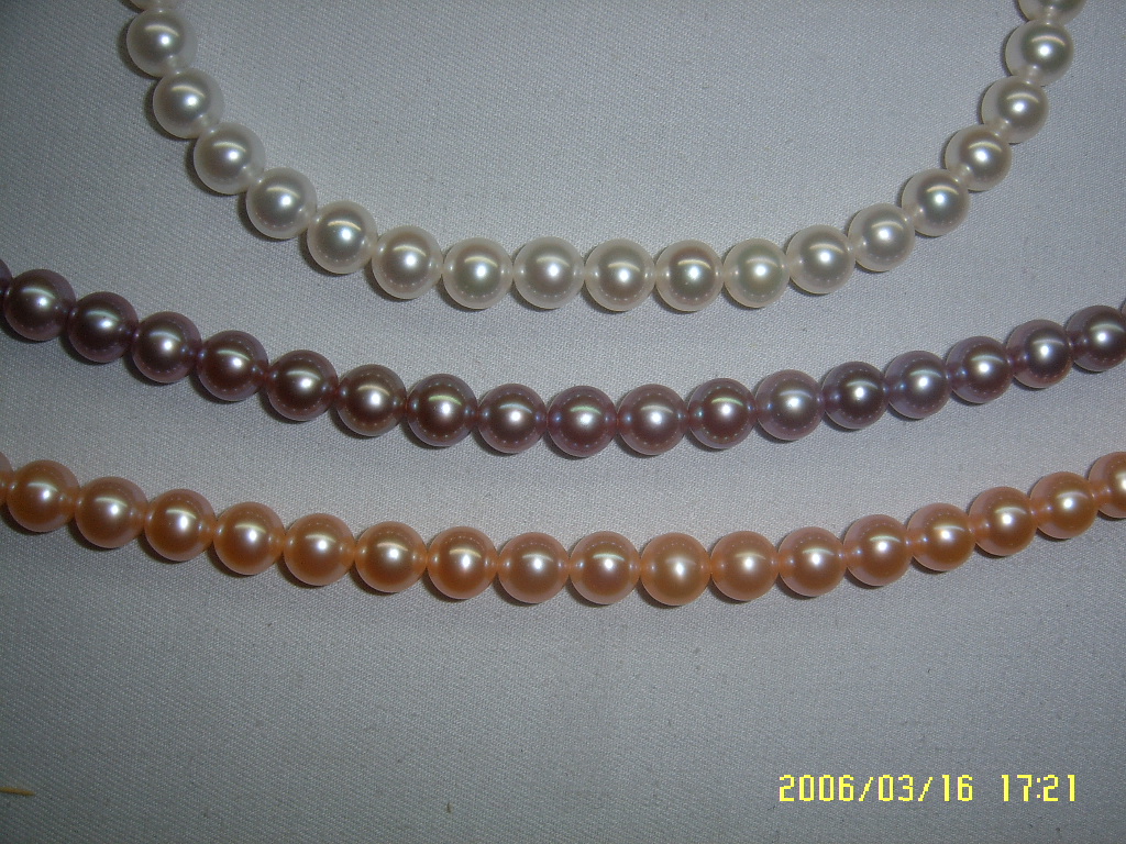 multicolor round pearl strands