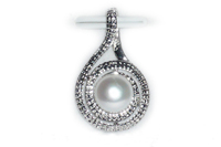 Fashion Jewelry of pearl pendants