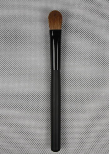 eyeshadow brush