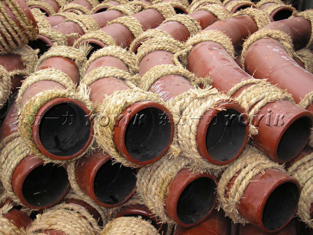 ceramic-liner compound steel pipes