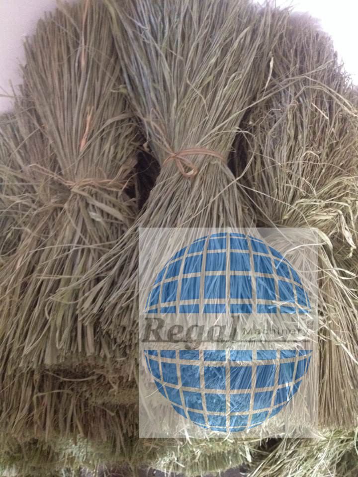 RAFFIA GRASS MAT AND BUNDLES