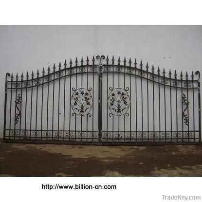 2012 china factory hand hammered wrought iron driveway gate