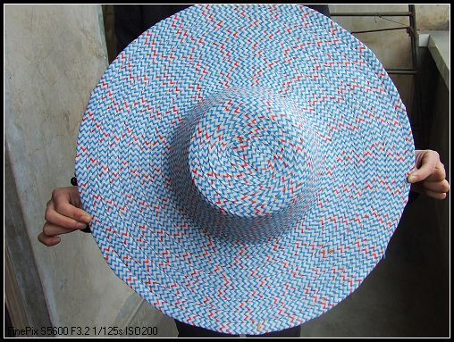 pastern thread hat