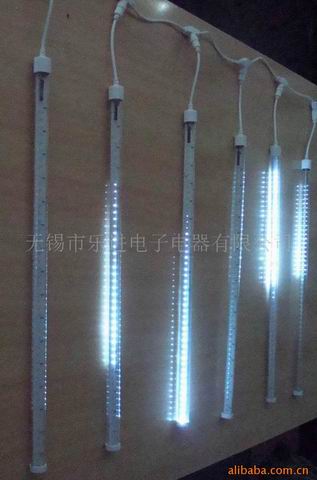 LED meteor rain light