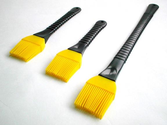 Silicone brush