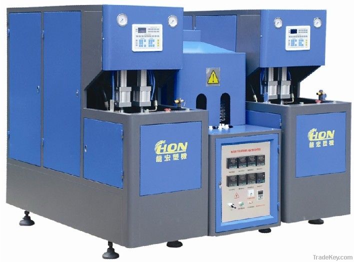 Semi automatic blow molding machine