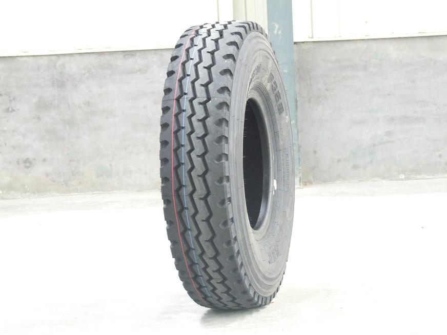 RADIAL TYRE1100R20