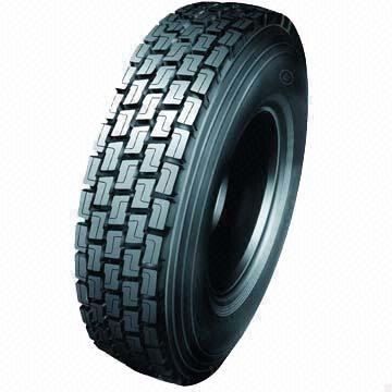 RADIAL TYRE1000R20