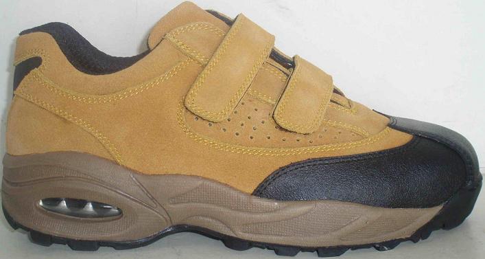 SPORTS STYLE SAFETY SHOES