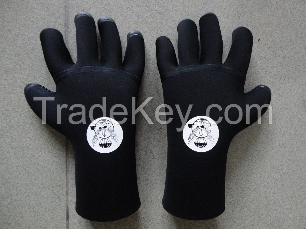 Fishermen's neoprene gloves