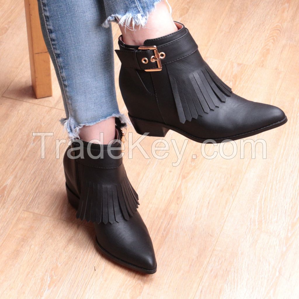 Inner Heel Pointed Toe Booties