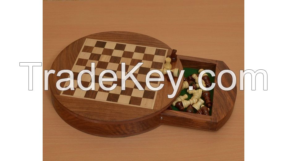 Travel Series Round Magnetic Chess Set in Shesham/Box Wood- S1202
