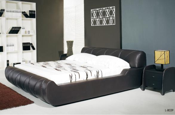 L-8039 Leather Bed