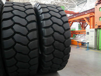 Radial OTR Tire 3300R51