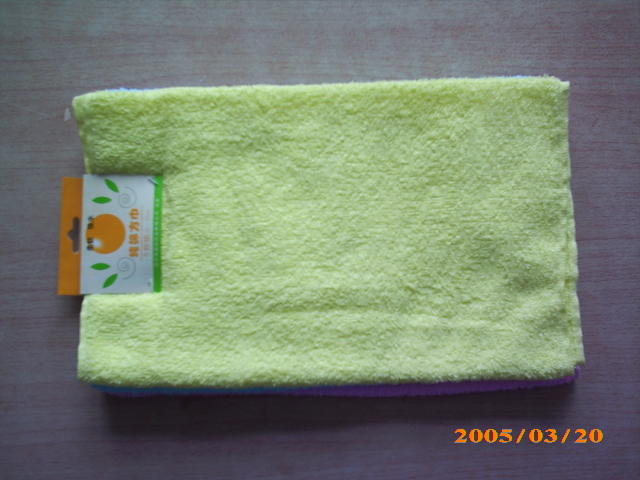 plain colour  towel and bathtowel