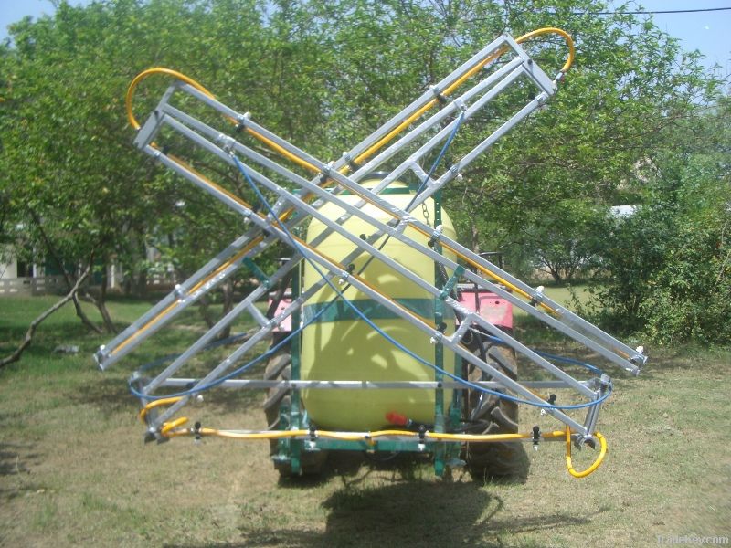 TRACTOR MOUNTED BOOM SPRAYER - 3 POINT LINKAGE