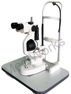Zeiss type Slit Lamp (3 or 5 maganifications)