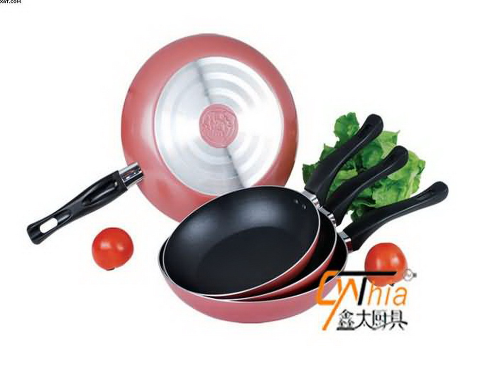 Aluminum non-stick  frying pan set XT-2104A