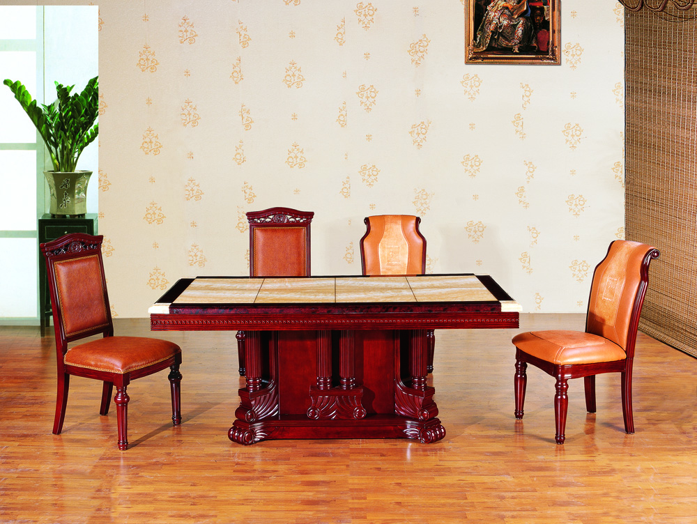 Marlbe Dining Table