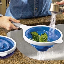 COLLAPSIBLE SILICONE COLANDER