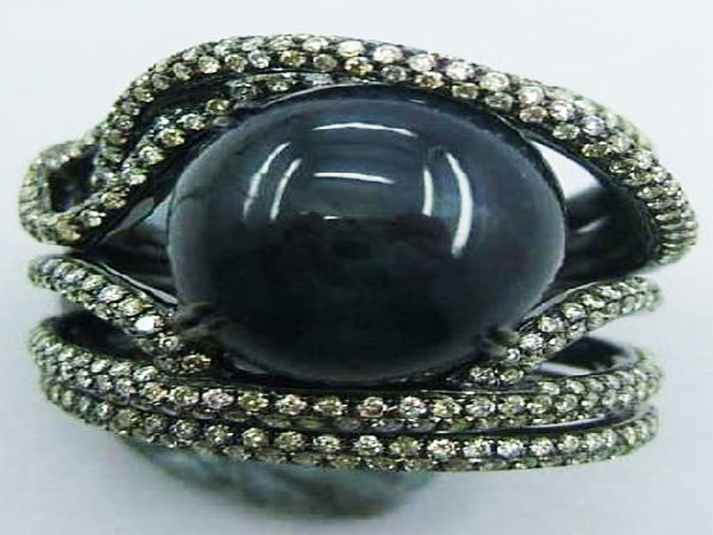 Ring w/Star Sapphire