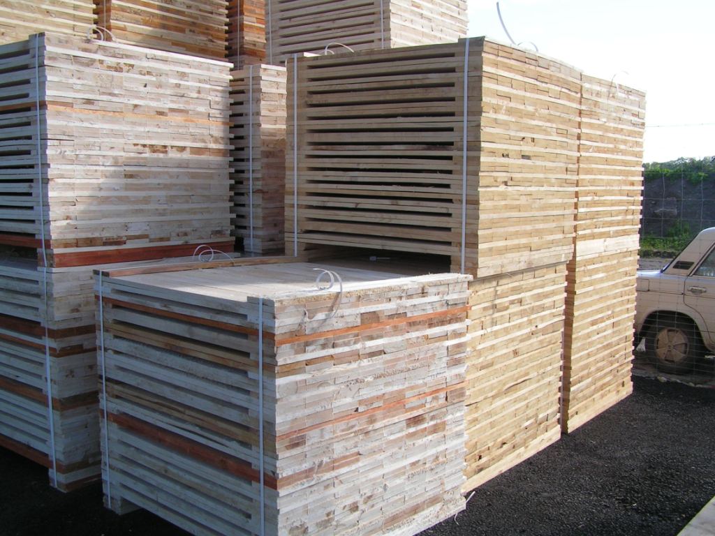 Elements for pallets