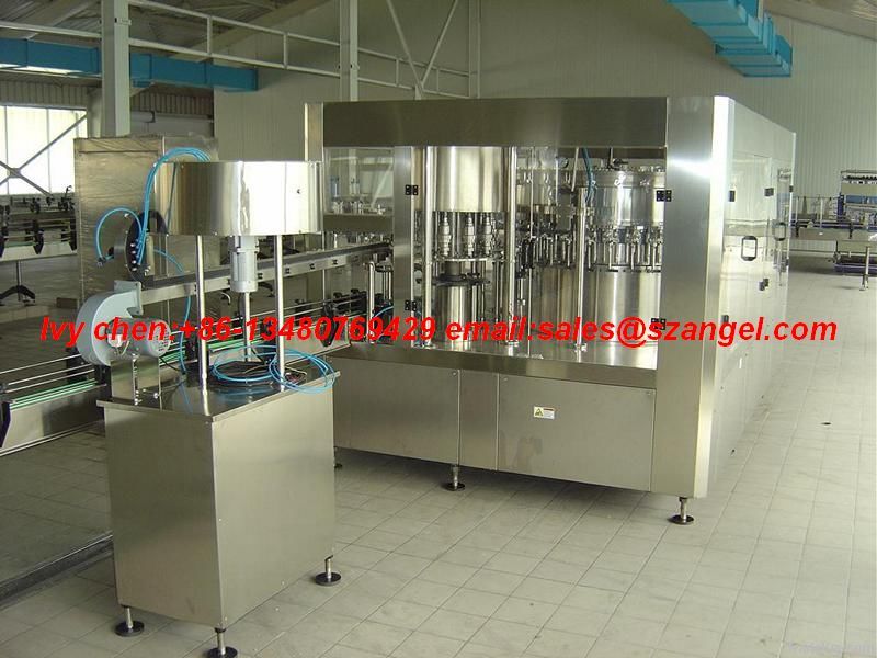 Carbonated drinks filling machine