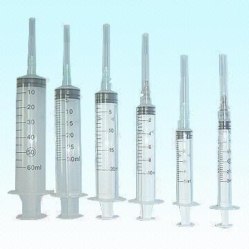 Syringes with Three Segments