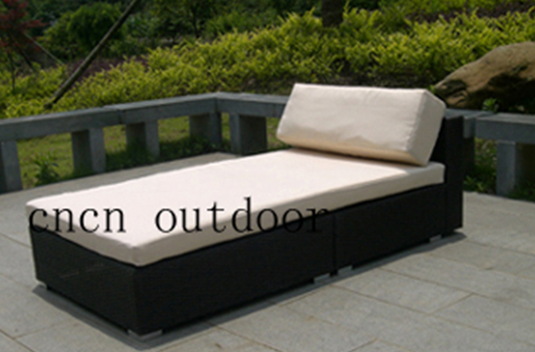 Rattan Bed