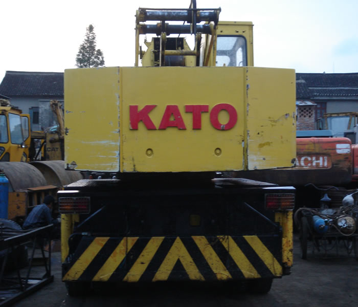 Used Kato NK350E truck Crane