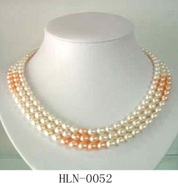 pearl necklace