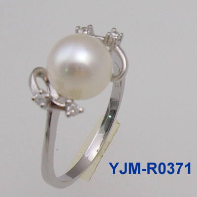 silver 925 ring with pearl