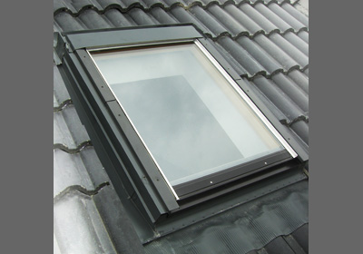 centre pivot roof windows