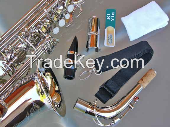 BEAUTIFUL SILVER PLATED ALTO SAXOPHONE