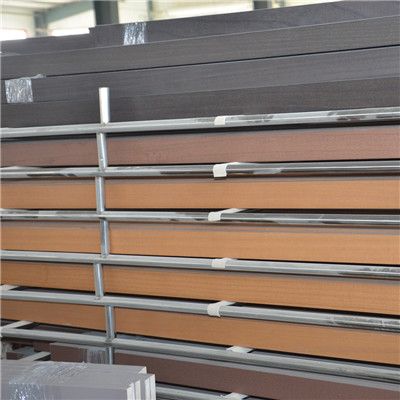 Wooden slats for venetian blinds